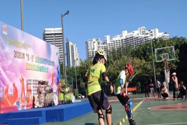 世界艺术体操锦标赛个人全能中国选手王子露刷新历史最佳战绩